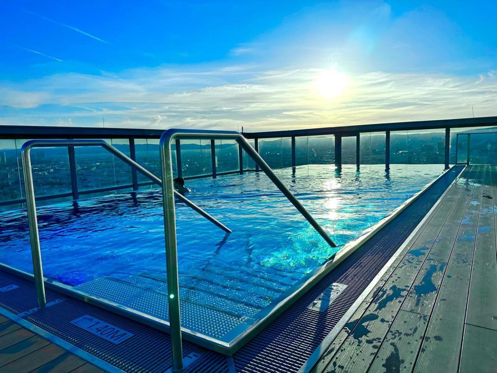 Vienna Sky Apartment I Rooftop Pool I Netflix Exteriör bild